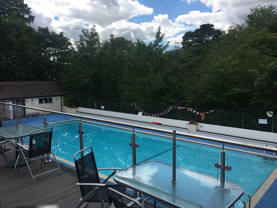 FriendsBaths's tweet photo. This week's #community run pool is Ingleton’s open air 20m heated #lido. Originally built by local volunteers in 1933, it's now a charity managed by volunteer members of the #local community.
https://t.co/ixoJL70nzV
#historicpool #communityfacility #heritagematters #FridayFollow https://t.co/AzUvIEgMAb