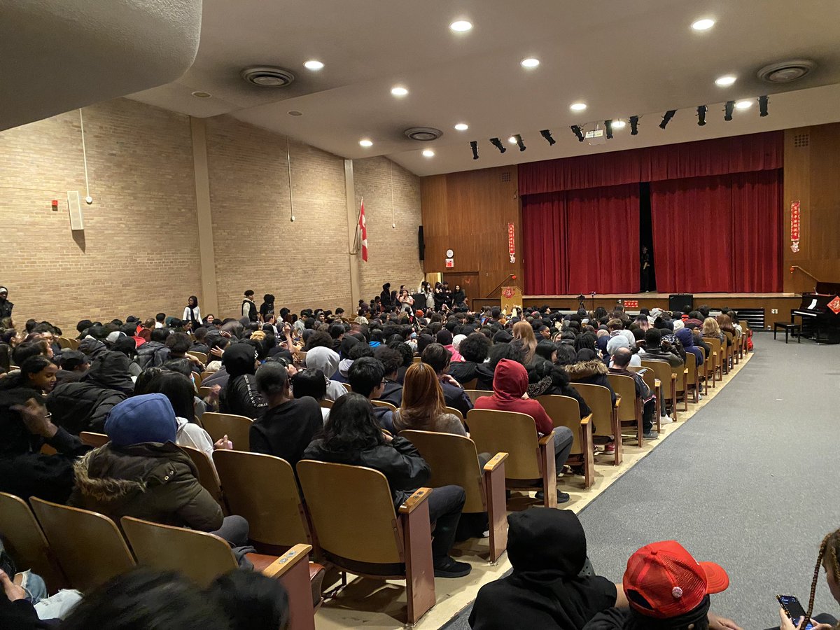 studyTDSB's tweet photo. Excellent student-led assembly by East Asian Students Assoc’n! Amazing performances @YORKMEMO_TDSB @MChang_TDSB @Fizedd90 #internationaleducation #studytdsb https://t.co/zaDK0RQgjx