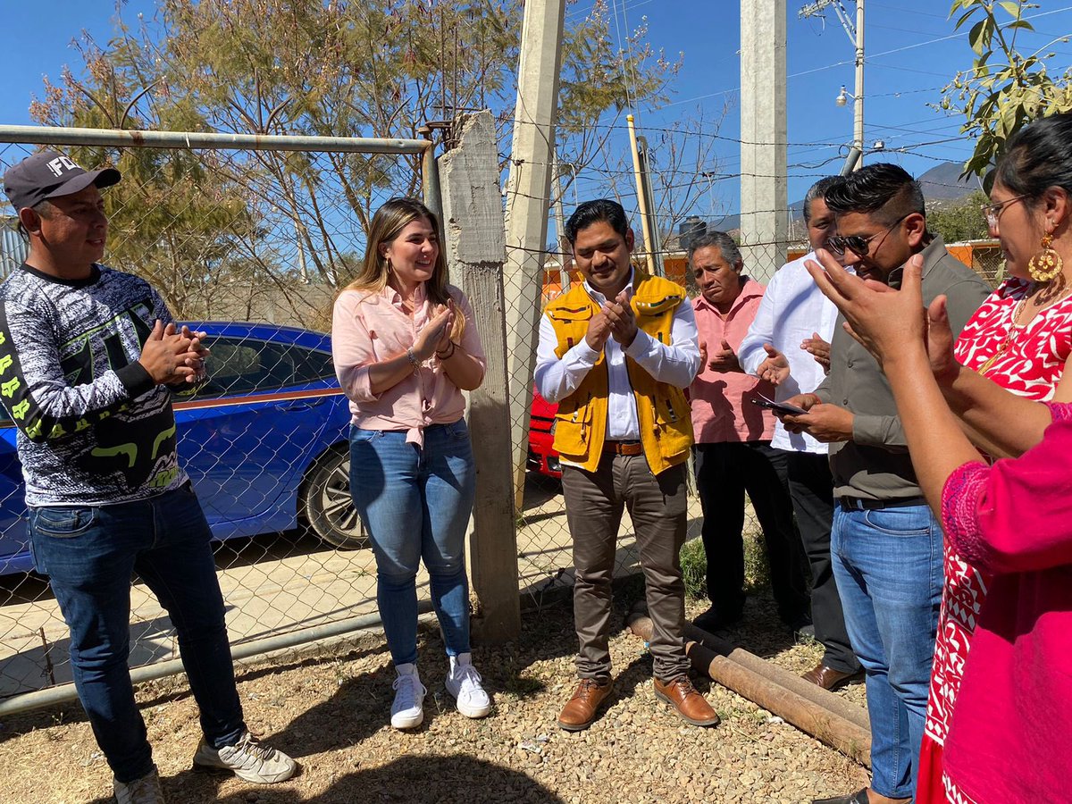 En coordinación con el Dir. General de @SAPAO_GobOax, @Omar_Perez_B del @GobOax que encabeza el gobernador @salomonj y la Presidenta Municipal Gaby Díaz, se dieron inicio a los trabajos de desazolve y mantenimiento del pozo profundo en la Col. La República de #SanJacintoAmilpas.