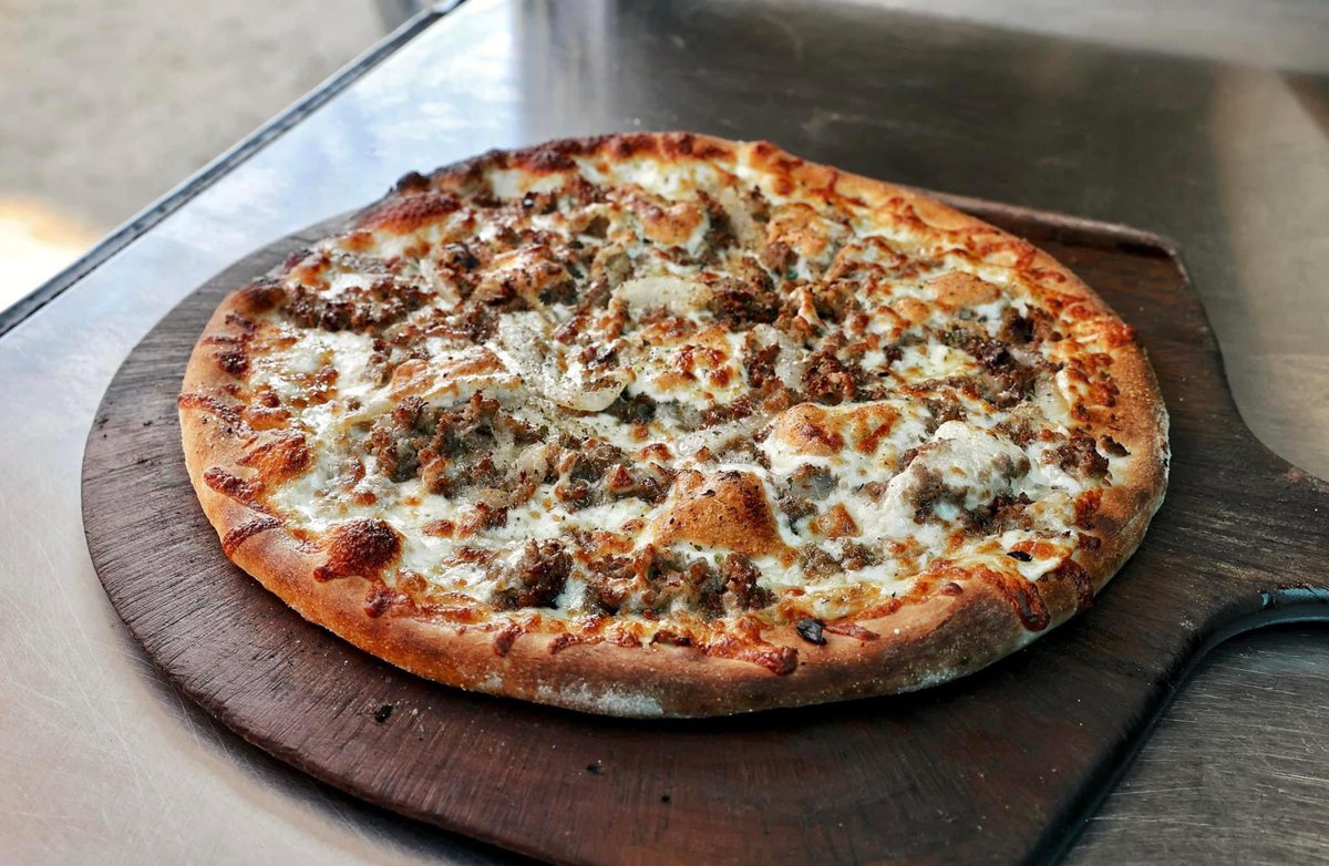 𝑫𝒖𝒏𝒈𝒆𝒐𝒏𝒔 & 𝑾𝒂𝒈𝒐𝒏𝒔 on Twitter "RT SAUEBLACKTX BlackOwned Pizza Food