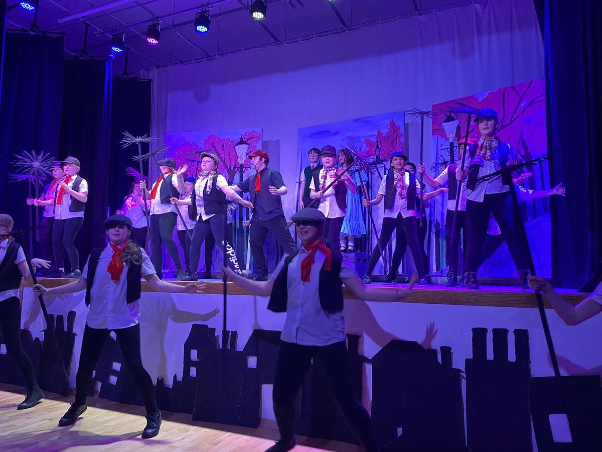 bethanpage's tweet photo. Mary Poppins was a brilliant performance. A massive well done to all the cast @CardiffWestCHS https://t.co/YYKgfxlx4C