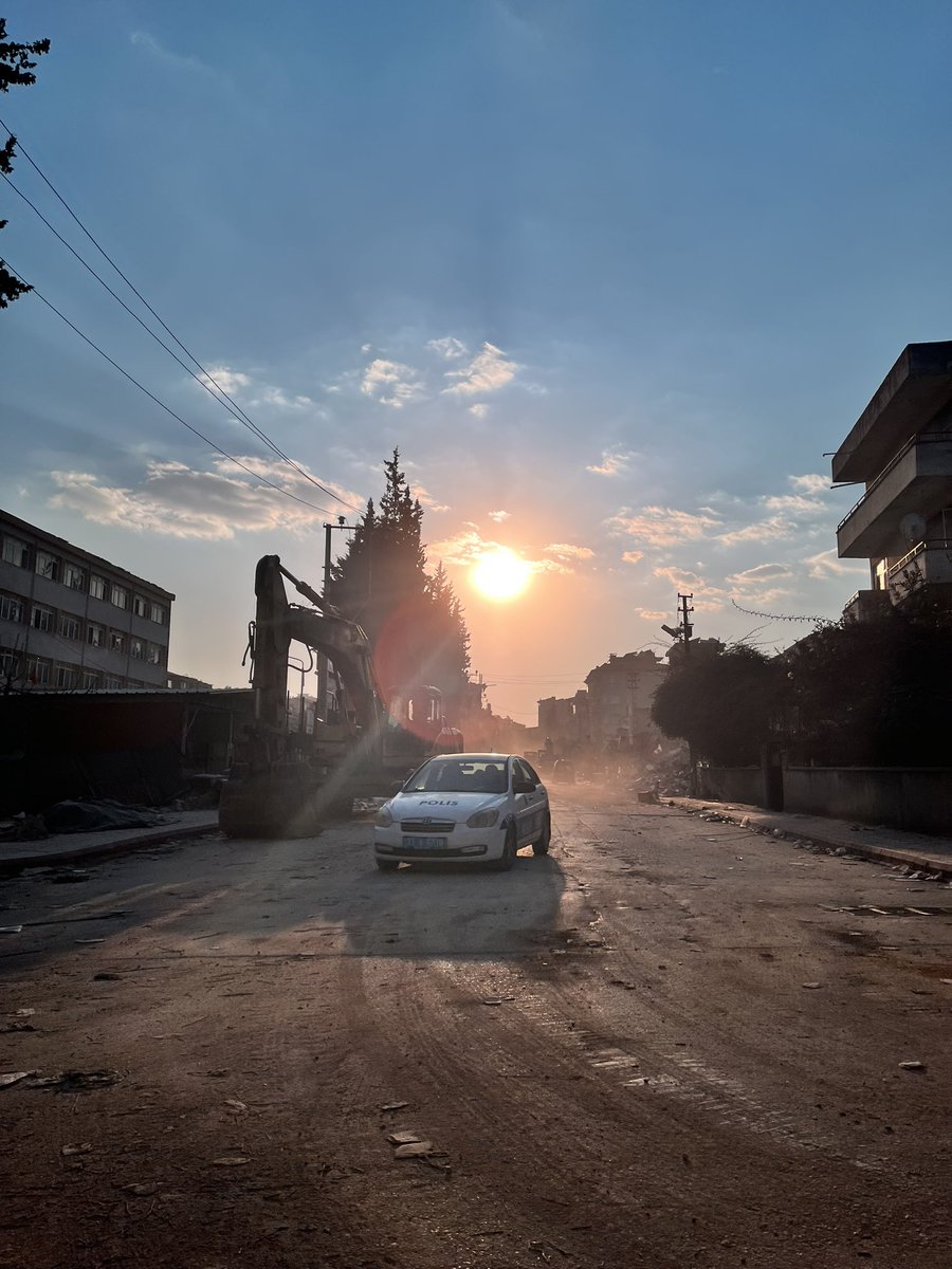 Some stills I took from the ground over the last 3 days #TurkeySyriaEarthquake #TurkeyEarthquake