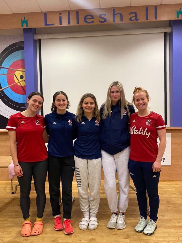 2 former @u14CVhock  players represented @HockeyWales in the u18 @GBHockey Pathway, sounds like a fantastic opportunity with senior squad @sarahjones8888 MillieH & BetsanT
Congratulations Emily Savastano @Ysgol_Glantaf & Jemima Robinson @StanwellSchool #dreambelieveachieve