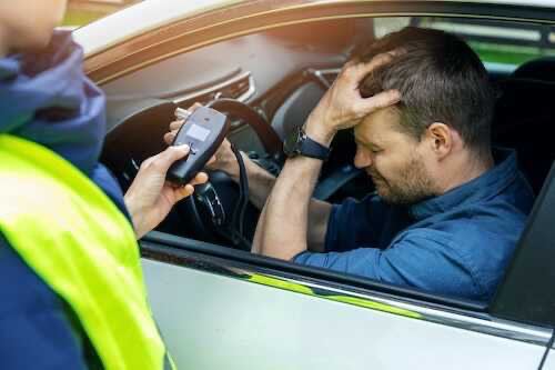 nexta_tv's tweet photo. #Latvia allows cars confiscated from drunk drivers to be transferred to the #Ukrainian army

Today the Latvian Saeima adopted in final reading amendments to the law.  The decision on the transfer of cars in each case will be taken by the Cabinet of Ministers.

📰 Delfi https://t.co/fc1UbvW9OR