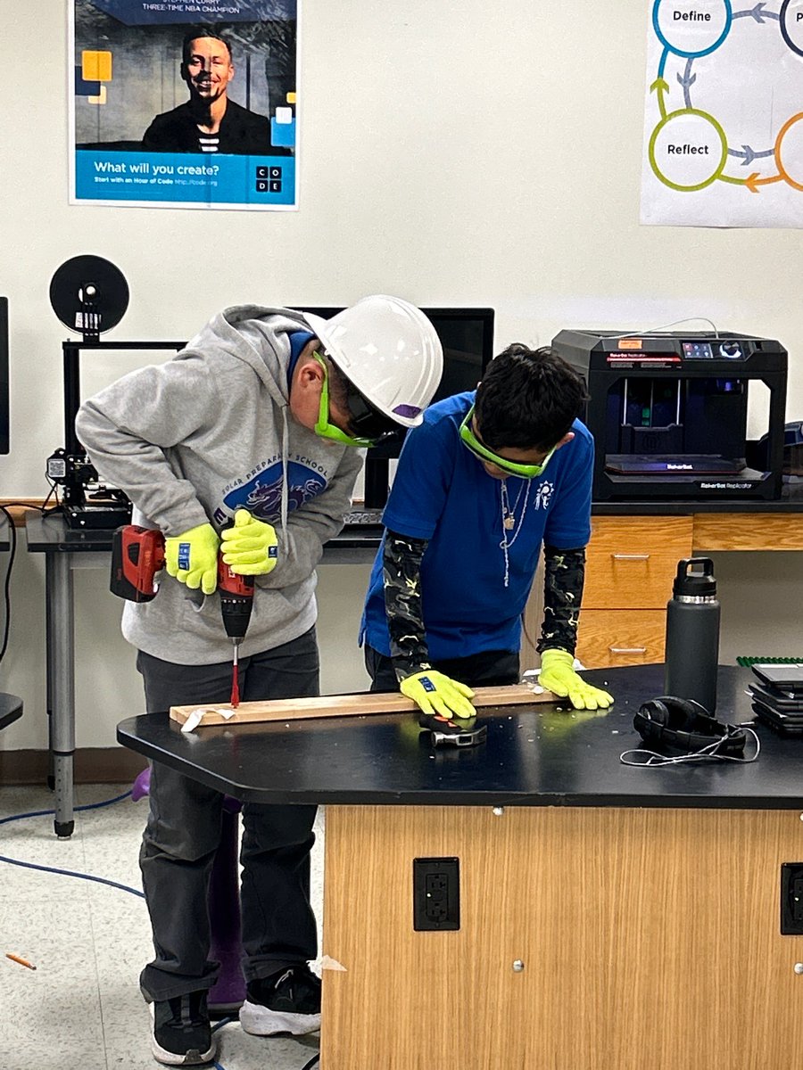 ddthomas0878's tweet photo. Solar Boys Explorers doing wood work in their 6th grade elective.  Learning through exploration.  Producing leaders, thinkers, and hard workers! ⁦@N_Bernardino⁩ ⁦@SolarSTEAMBoys⁩ ⁦@DallasisdSTEM⁩ https://t.co/AiAcmFBm7X