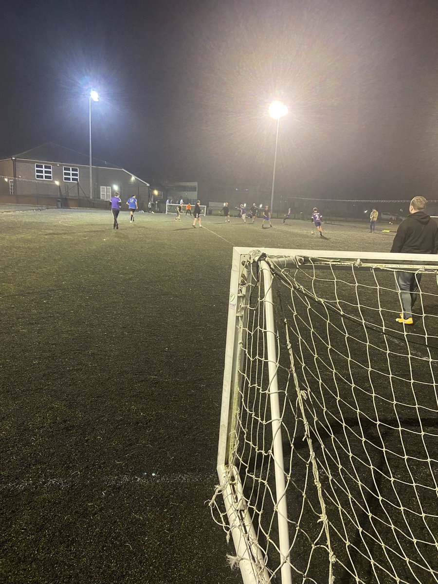 RBBundafc's tweet photo. And we’re off 
The line up:
Butterfill, Mitchell L., Mount, Charlton, Javed, Dawes.
#upthebunda https://t.co/X2aH3jJZtT