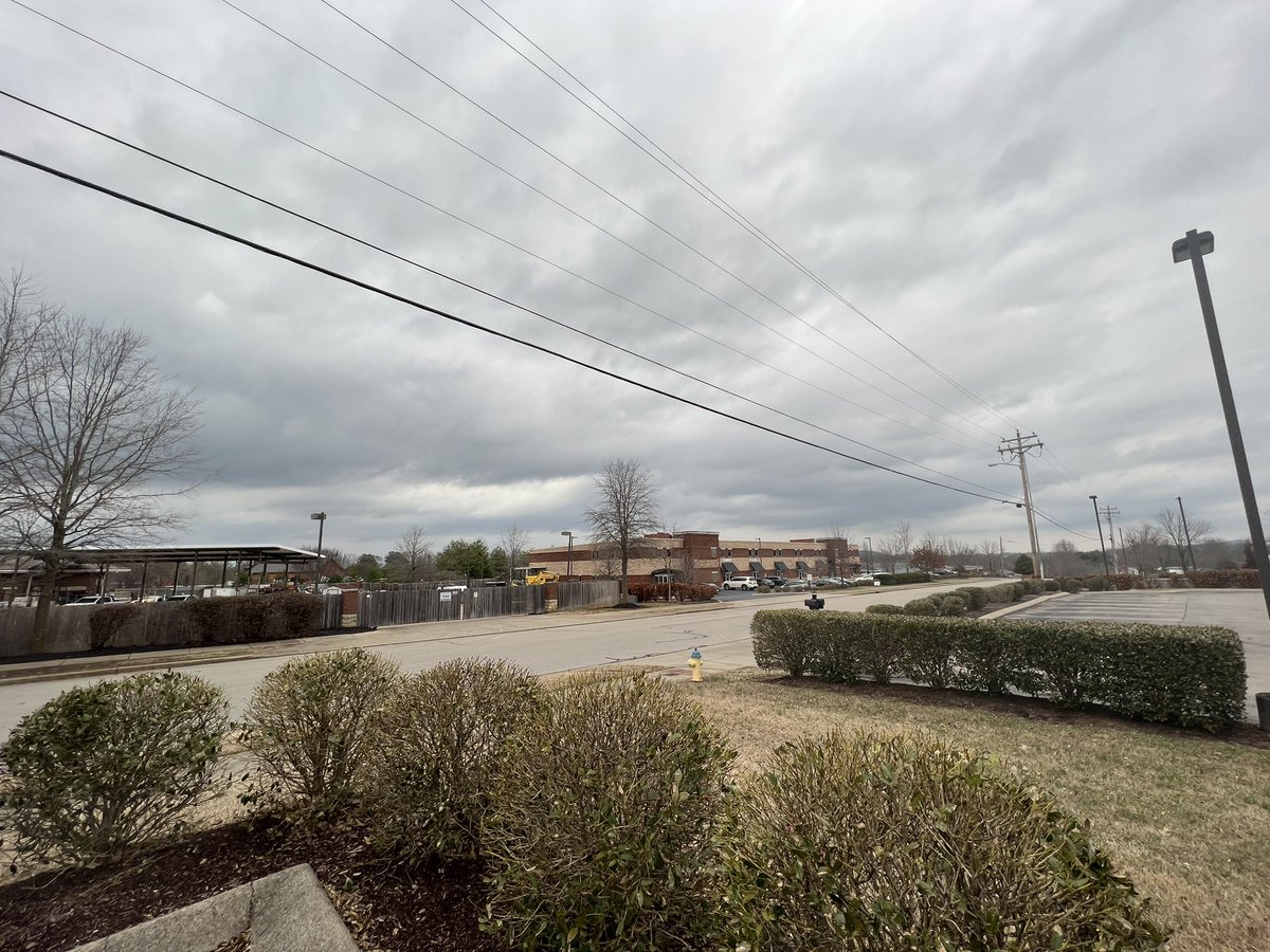 tlrmade12's tweet photo. @ryanhallyall picture from Franklin looking towards Downtown Nashville https://t.co/bHfWLHmQ6Y