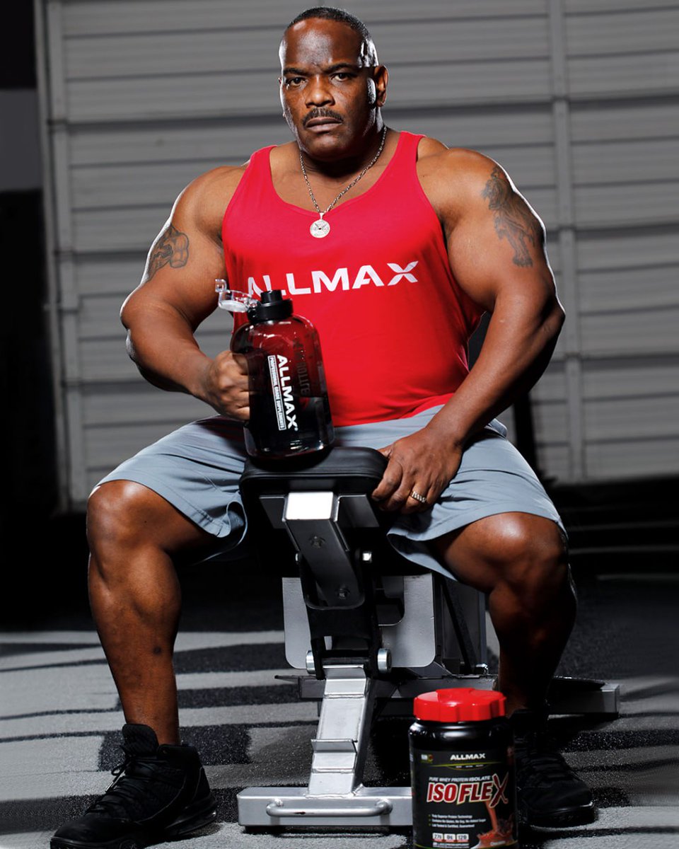 ALLMAX's tweet photo. A top-notch #protein supplement is key for muscle growth.💪
And with our nutritionally-superior 90% pure #Isoflex Protein Powder, there’s a dozen delicious flavours to choose from!🤤🍍🥥🍫
Savor the results AND taste of #ALLMAX’s #Isoflex. https://t.co/A4dOp5vxp8