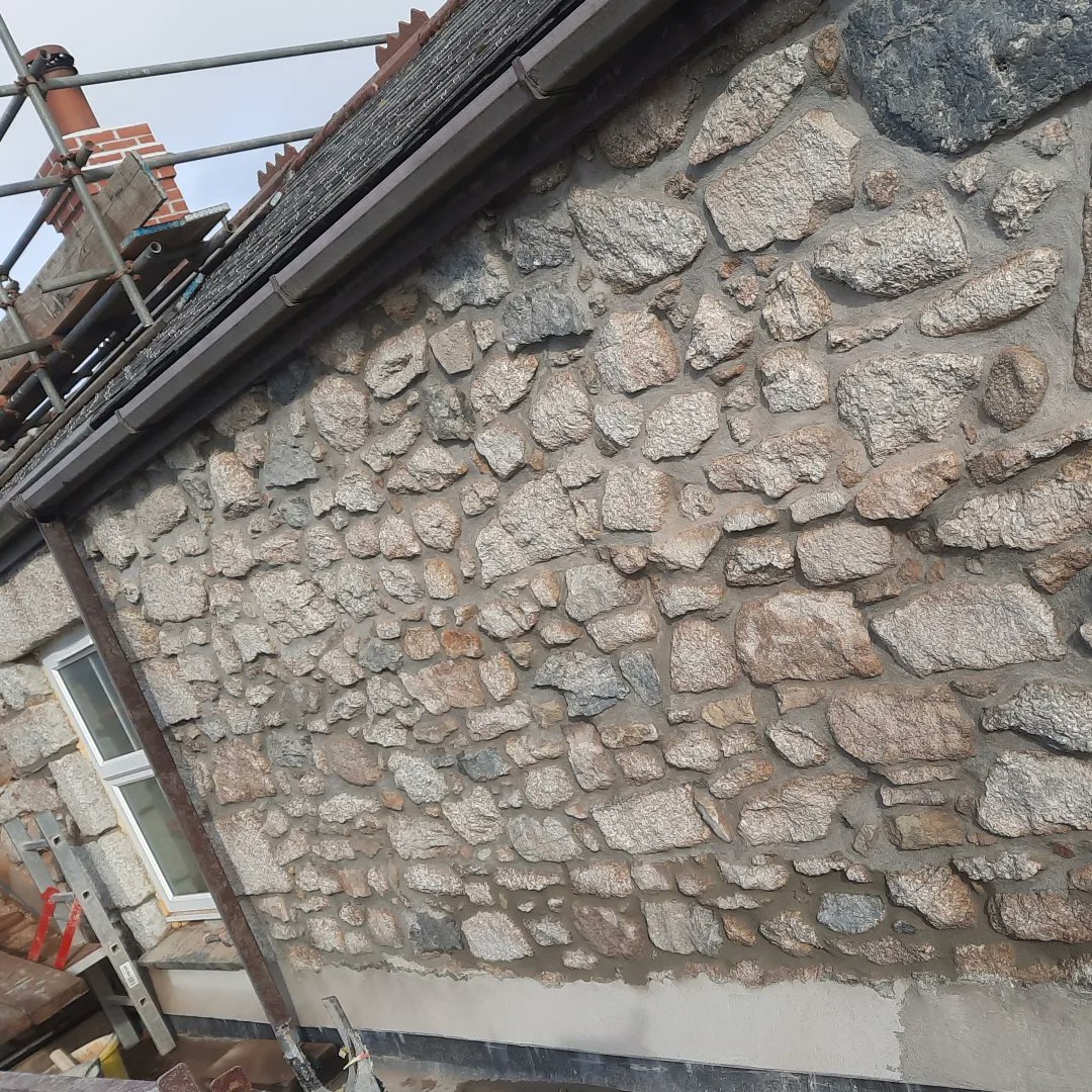 From start to finish

Been a hard from start to finish and alot of work has gone into this from needle gunning to the sand blaster to the raking out and the final repointing to the hard work has sure made a difference. 

ltrepointing.wordpress.com