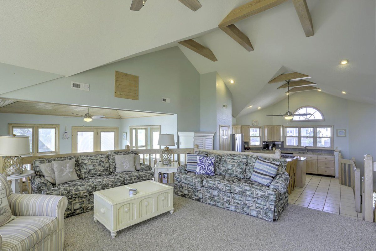 SeasideVacation's tweet photo. Say hi to VICTORIAN FAN TA SEA, a DOG-FRIENDLY, 5-bedroom, Outer Banks Vacation rental in Corolla. 
BOOK NOW: https://t.co/Ikz0PYFJoQ
😎 5-Bedroom, Oceanside, In Corolla
🐶 Dog-Friendly
😎 Private Pool
😎 Hot Tub
😎 Game Room With Pool Table
#outerbanks #iloveobx #obx #vacation https://t.co/RYTdd4IkGf