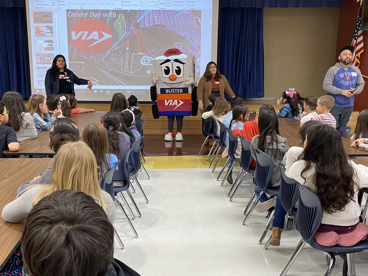 bflores185's tweet photo. Thank you to our counselor, Ms. Parra, for organizing an amazing Career Day @NISDElrod. Our Eagles learned about a wide variety of career options! @NISDCounseling https://t.co/oBs3djf9mQ