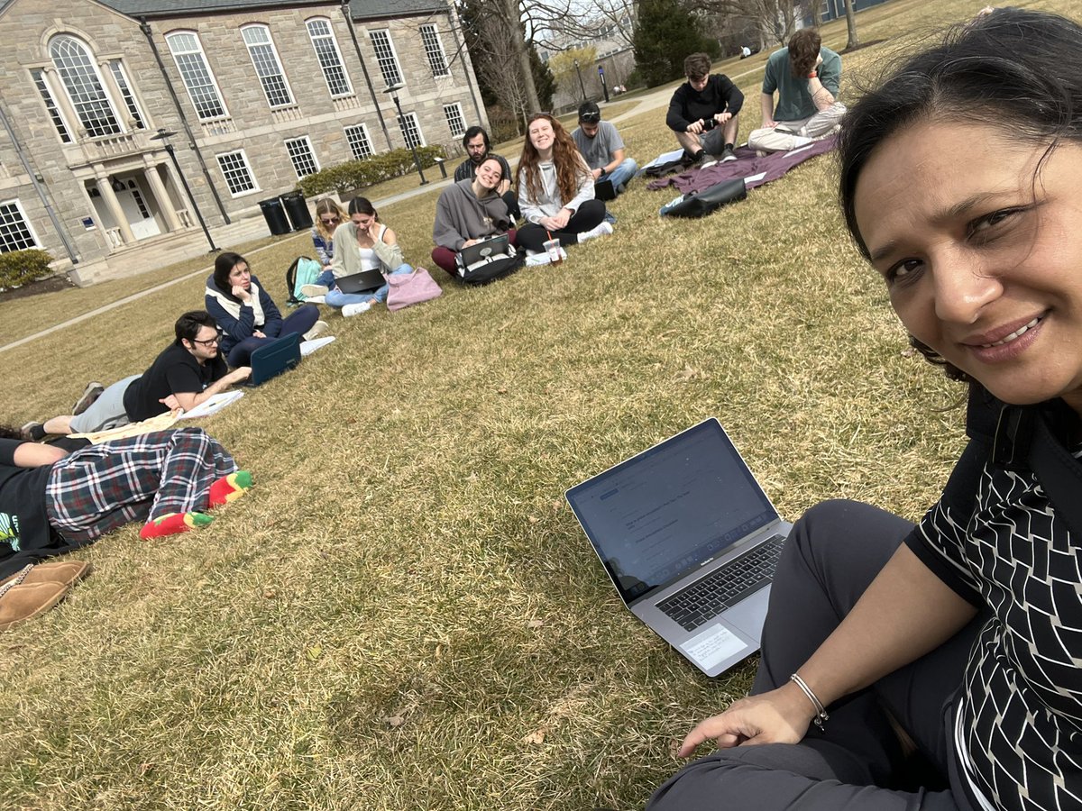 Mid- February & the temperature was close to 70F.  Students are excited to have an outdoor class today
 we talked about extreme weather! Ironic isn't it?
#PradhanangLab @URI_GEO @uricels @universityofri #extremeweather #RhodeIsland #GlobalClimateChange