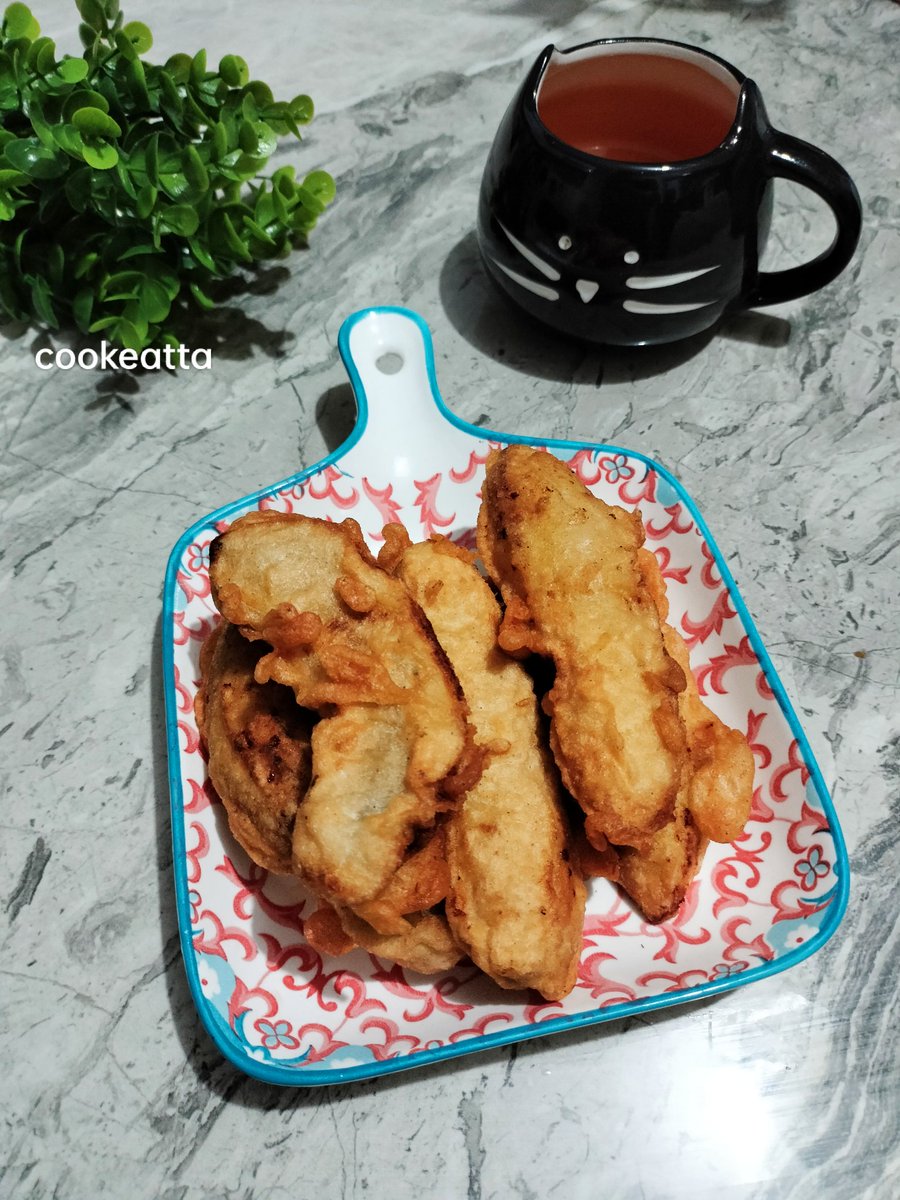 cookeatta's tweet photo. Cuaca dingin asyiknya emang makan yg anget2 ... https://t.co/uAlYJg2y9m