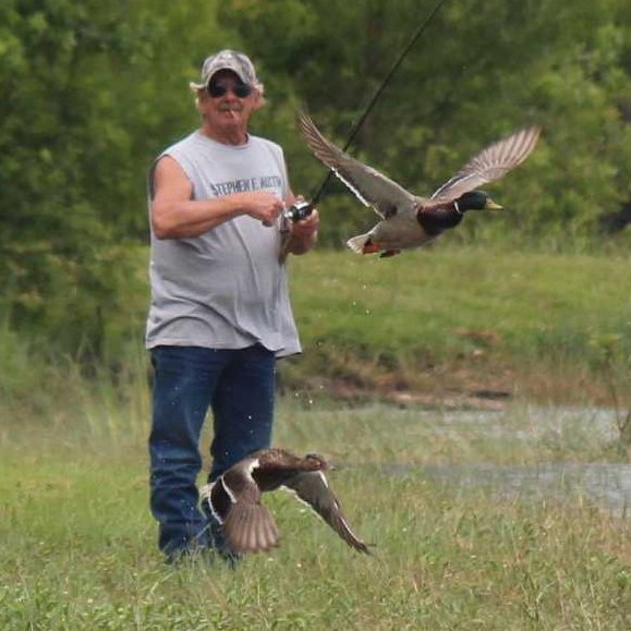 sputterfuss6's tweet photo. #bird #birdtwitter #photography #flight #mallards #TerryB RIP old friend, glad i knew you https://t.co/lIrtdrZ99c