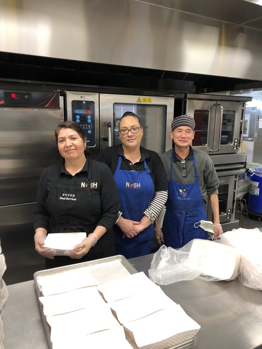 Had a delicious and healthy lunch today prepared by these amazing <a href="/NVUSD_NOSH/">NVUSD Food Services</a> cafe associates at Unidos  MS.  So much pride and love goes into each meal.  <a href="/NVUSD/">Napa Valley Unified</a> <a href="/ChefAnnFnd/">Chef Ann Foundation</a>