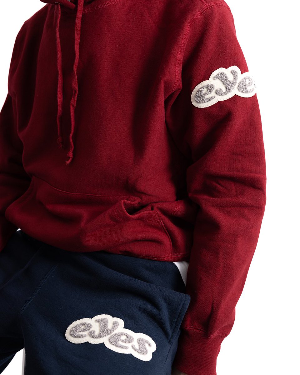 👀 Introducing Eyes Look Left. Heavyweight sweats and design inspiration from a range of creative sources.
We fired some questions over to the man behind the operation, Jay Huckstep. NOTEshop.co.uk/blogs/post-off…