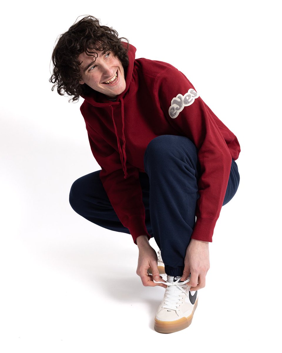 NOTE shop tweet media