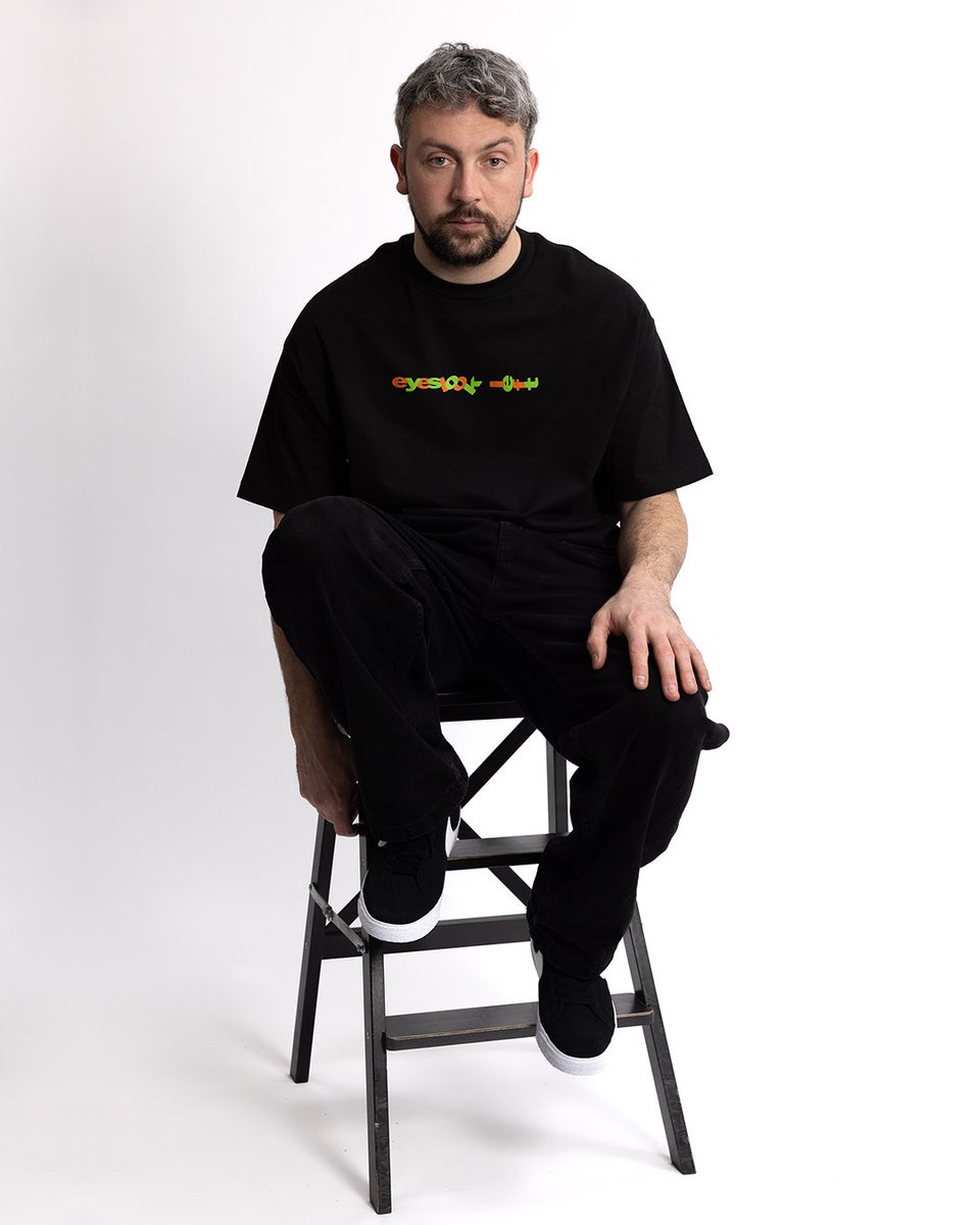 NOTE shop tweet media