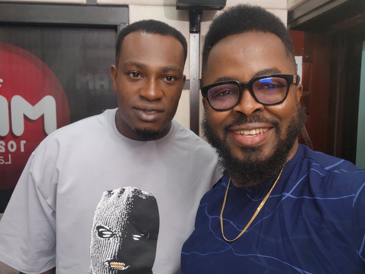 DanielAkpata's tweet photo. The King Of The Night! 
Question Of The Night: WHAT'S THE MAJOR CHALLENGE IN RELATIONSHIP/ MARRIAGE? @KRISWealth1 @Marvin_gmartins @ikasoe1 @max909fm @Max1023FM
#latenightonmaxfm 
#thekingofthenightonmaxfm
#theonlylovedoctoronmaxfm https://t.co/YqzgR3FgxU