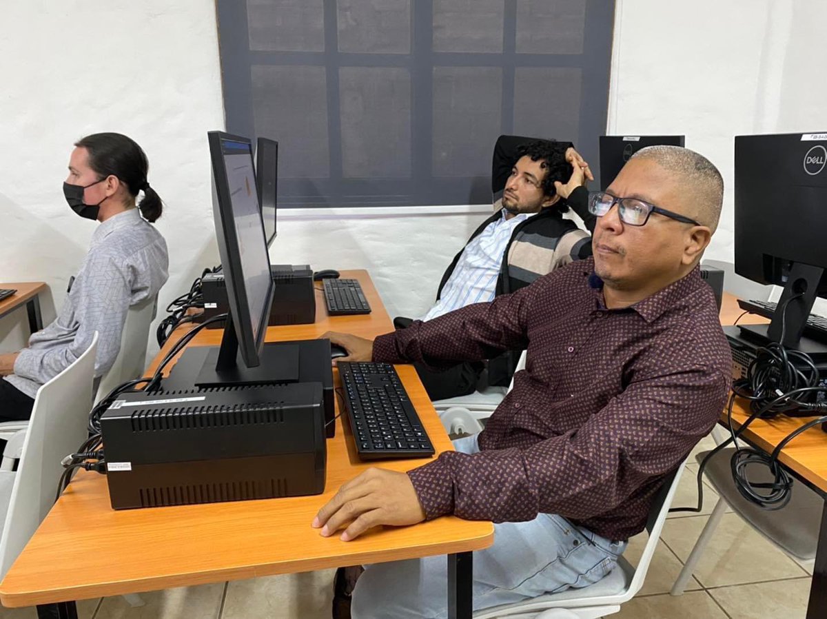 ci_nicaragua's tweet photo. #CINic 🌐 Protagonistas reciben taller sobre Computación en la Nube 💻
#Tecnologia https://t.co/93TKbYO9hl