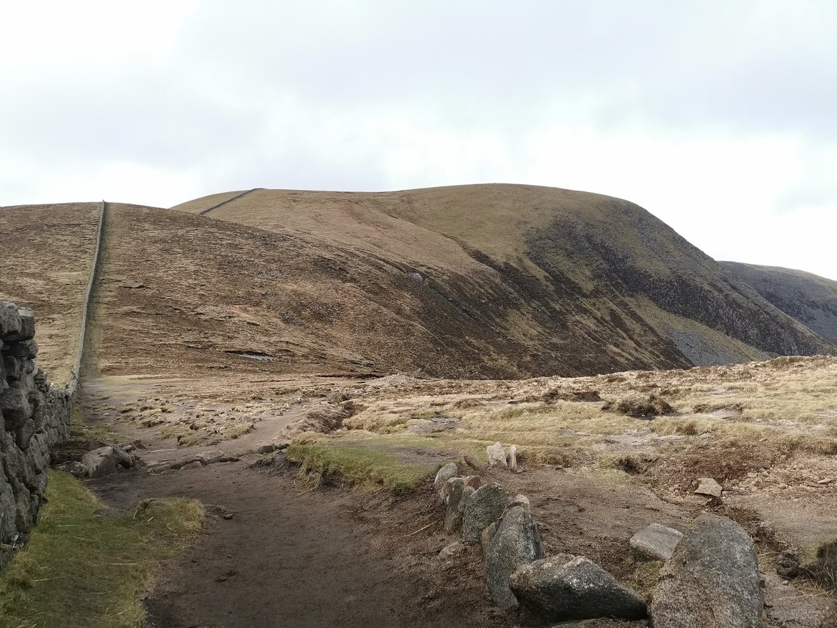 ulsterpooka's tweet photo. Slieve Donard in the #Mourne #mountains approx 850m from sea level to the #Summit a 10km / 6 mile round hike approx from start to finish. Also great for getting ready for challenge walks. #Hillwalking #Trekking #Ireland https://t.co/UXig1g7dd5