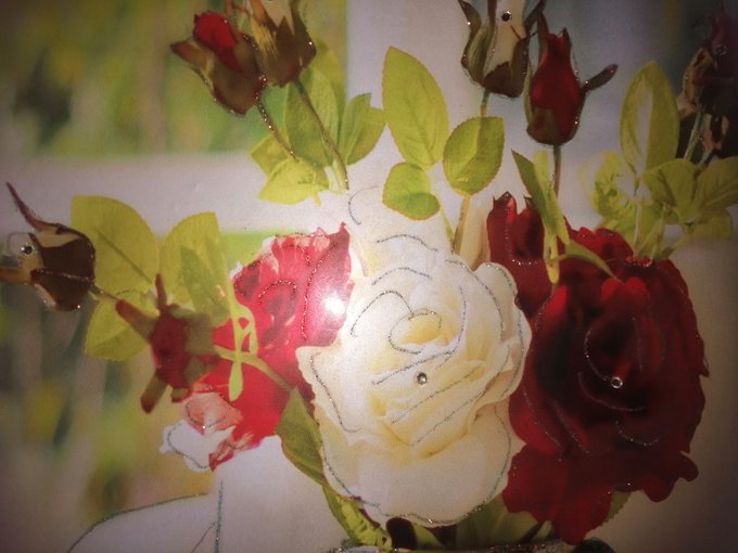 Ilay ambara hoe lanitra  dia tsy ilay  any ankoatra any akory fa ilay paradisa efa ao aminao ao...