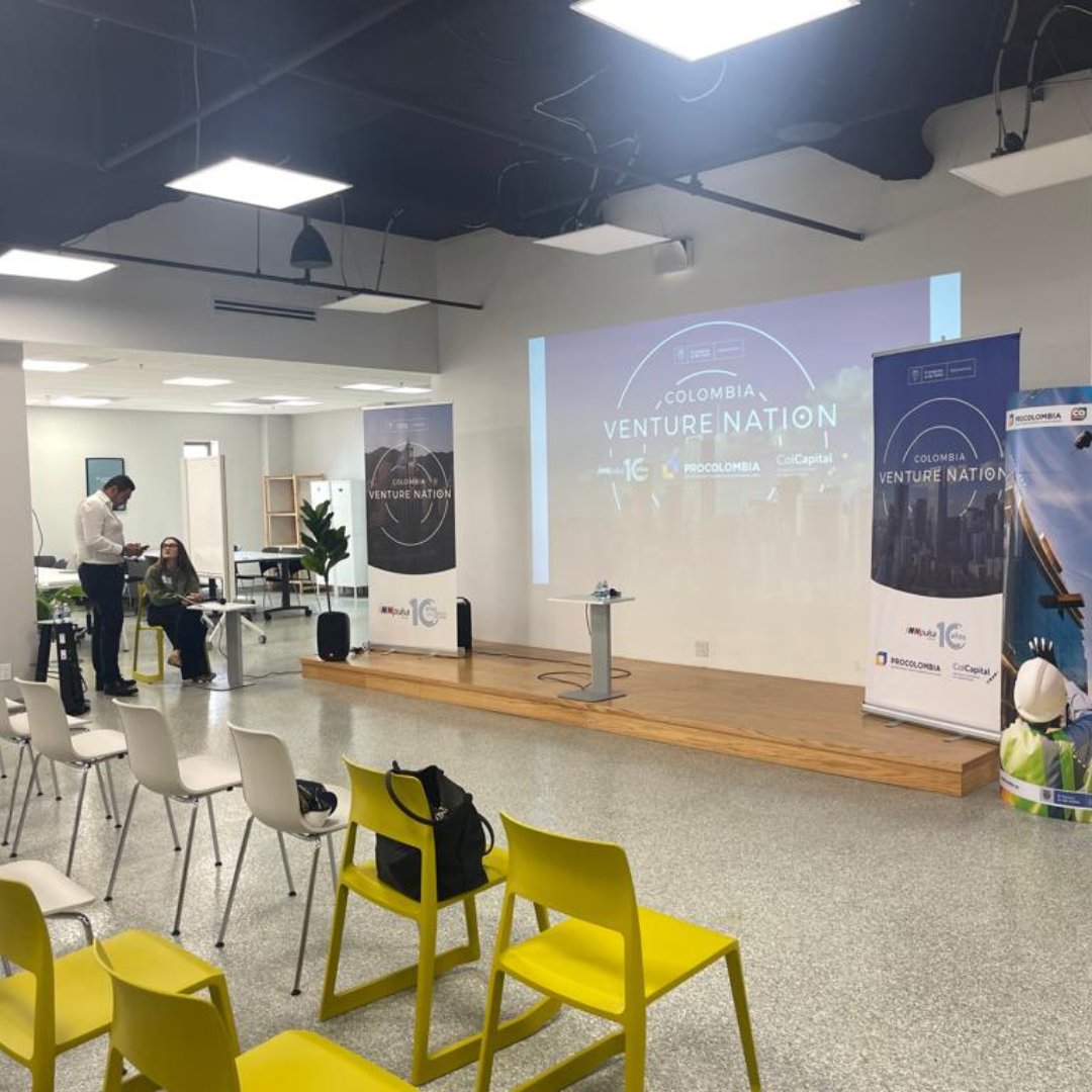 TeamworkMKTG's tweet image. Our Corporate Meeting and Event Planning service covers all details of venue, audiovisual, catering and management.
Simply tell us what you&apos;re looking for, and we&apos;ll take care of the rest.

#eventplanning #audiovisualproduction #venuespace #corporateevents #cateringservices