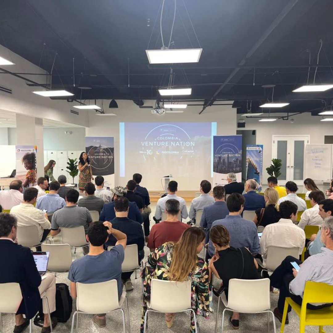 TeamworkMKTG's tweet image. Our Corporate Meeting and Event Planning service covers all details of venue, audiovisual, catering and management.
Simply tell us what you&apos;re looking for, and we&apos;ll take care of the rest.

#eventplanning #audiovisualproduction #venuespace #corporateevents #cateringservices