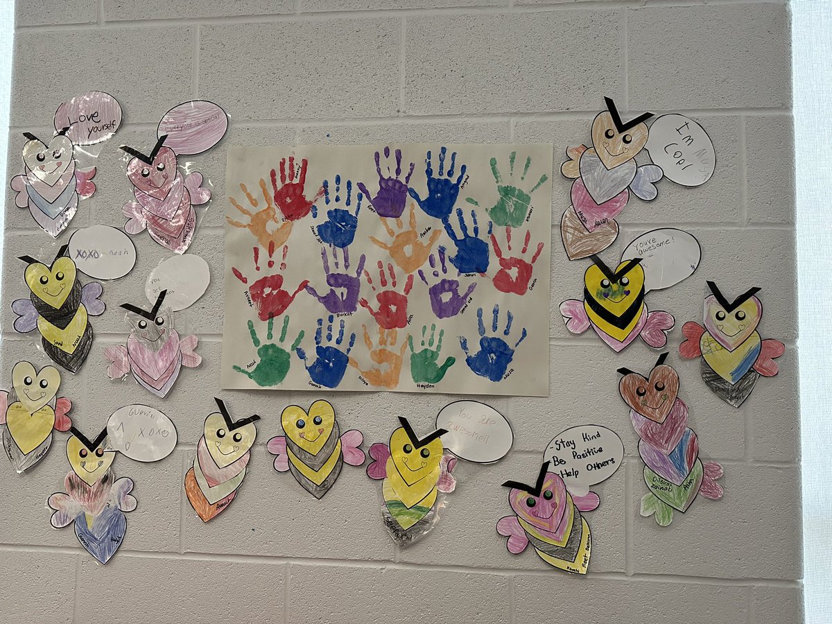 msalyssaleroy's tweet photo. That’s a wrap 1B! I loved being your teacher this term! I can’t wait to see all the wonderful things you accomplish in your future! Here’s the last piece of art we made as a class 🎨

Have a wonderful February break TPPS! 👋🏼 https://t.co/oizp5LtJq4