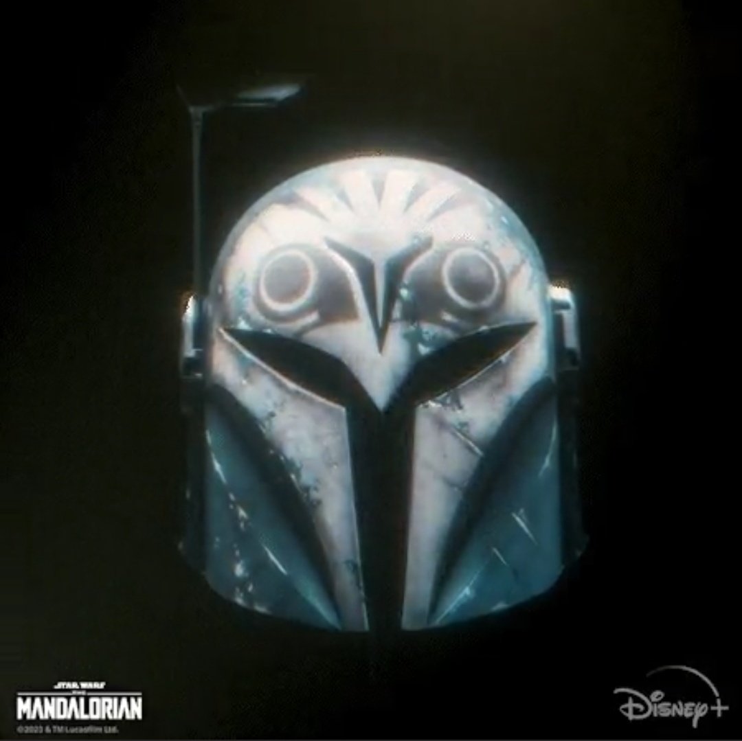 squizechan's tweet photo. Collected all 16 #Mandalorian helmets ✨🔫 https://t.co/fTsY86aMTm