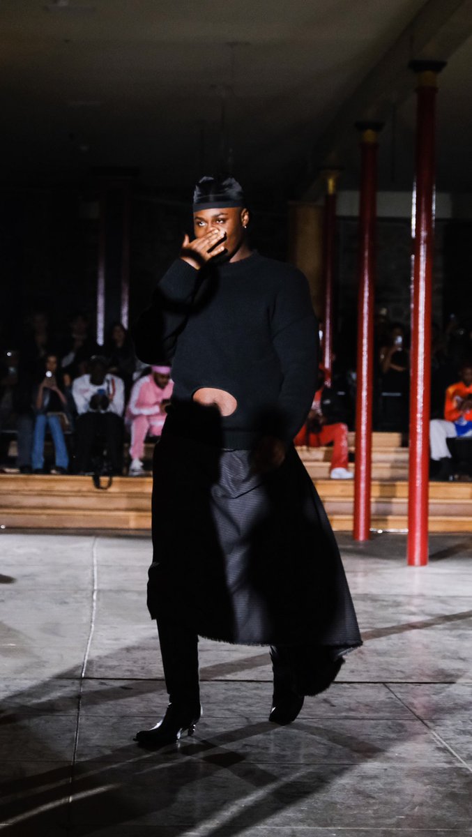 denzeldion's tweet photo. pov: a ghanaian kid from the Bronx just had his first fashion show at nyfw 🥹 https://t.co/2EKLEfIGxl