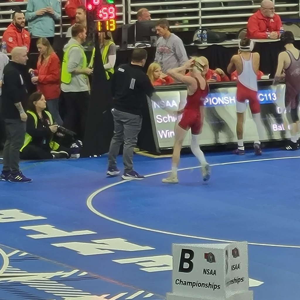 DC_Scouts's tweet photo. #1Ranked Winz of Battle Creek over Kendall S. at 113. Kendall will fight through wrestlebacks tomorrow. https://t.co/kFmhyhNVpt