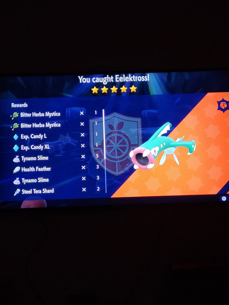 EBelchee's tweet image. My first shiny from a raid omg!!!! #PokemonSV #PokemonScarletViolet #pokemonraid