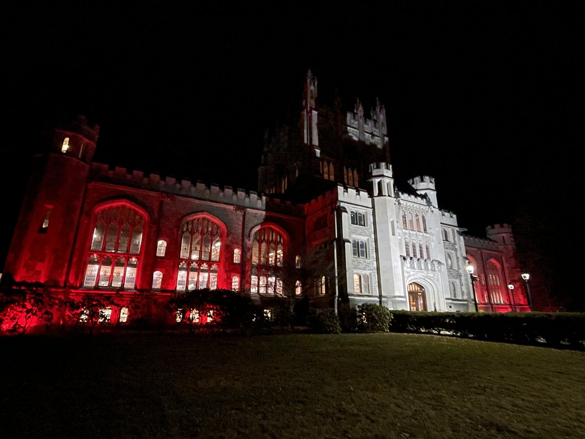 Vassar's tweet photo. It was a beautiful night with our campus community as we watched the library light up in celebration of Generation Vassar! There's still time to join the challenge! #GenVC https://t.co/IVGIdU3YMn https://t.co/yBpqKbfFVl