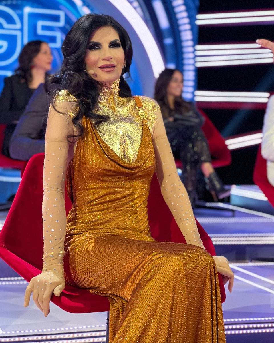 Sofydipinto's tweet photo. Mi manca il fiato dopo aver visto la bellezza di lei la mia donna LA DIVA più affascinante di tutto il popolo 🧡✨💎veneriamola
@PamelaPrati_ https://t.co/JzDaRTaX3L