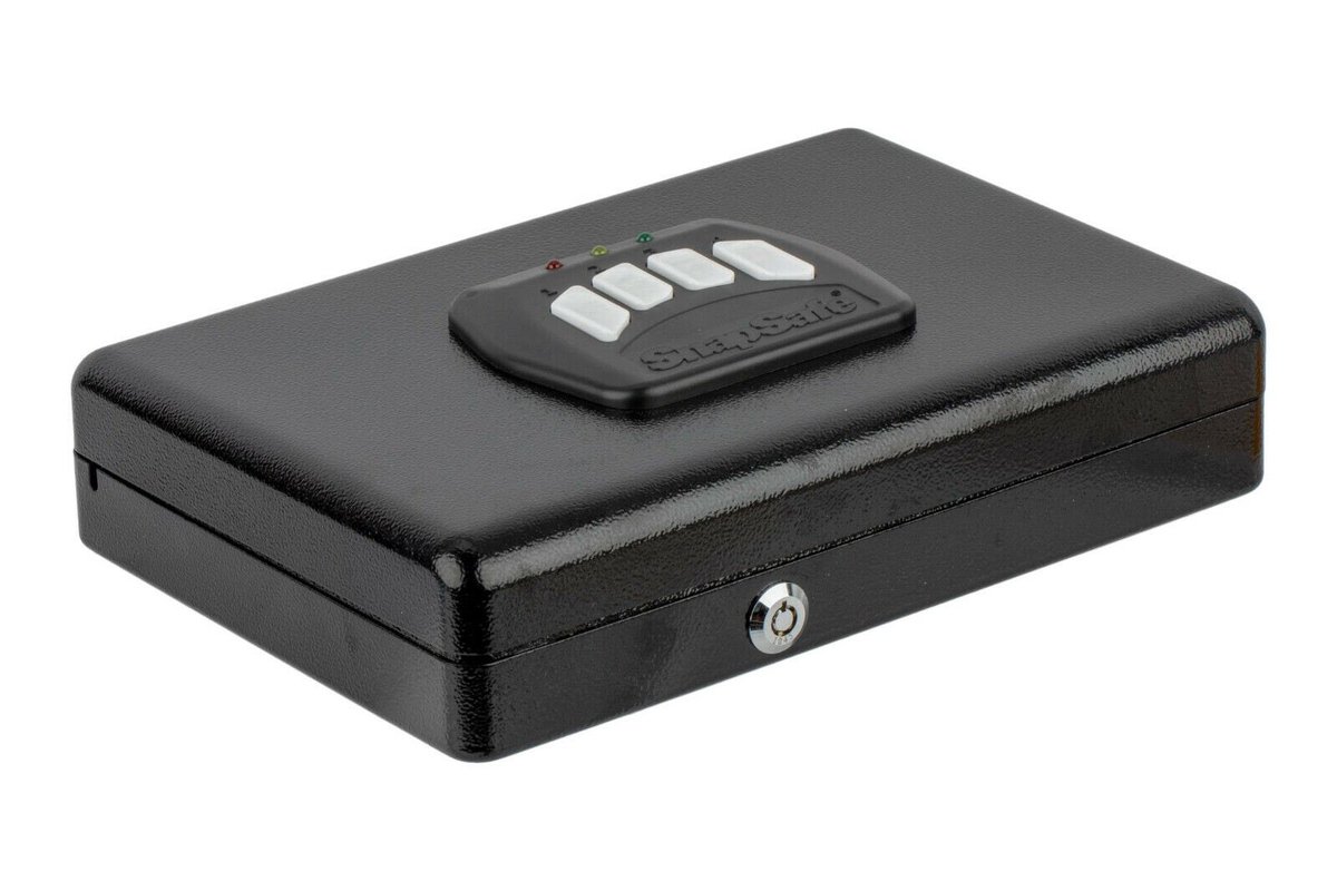 Gunstore's tweet image. Check out our selection of home &amp;amp; vehicle safes! Open daily from 10am-5pm!
.
.
#thegunstore #lasvegas #gunsafe #new #safe #selfdefense