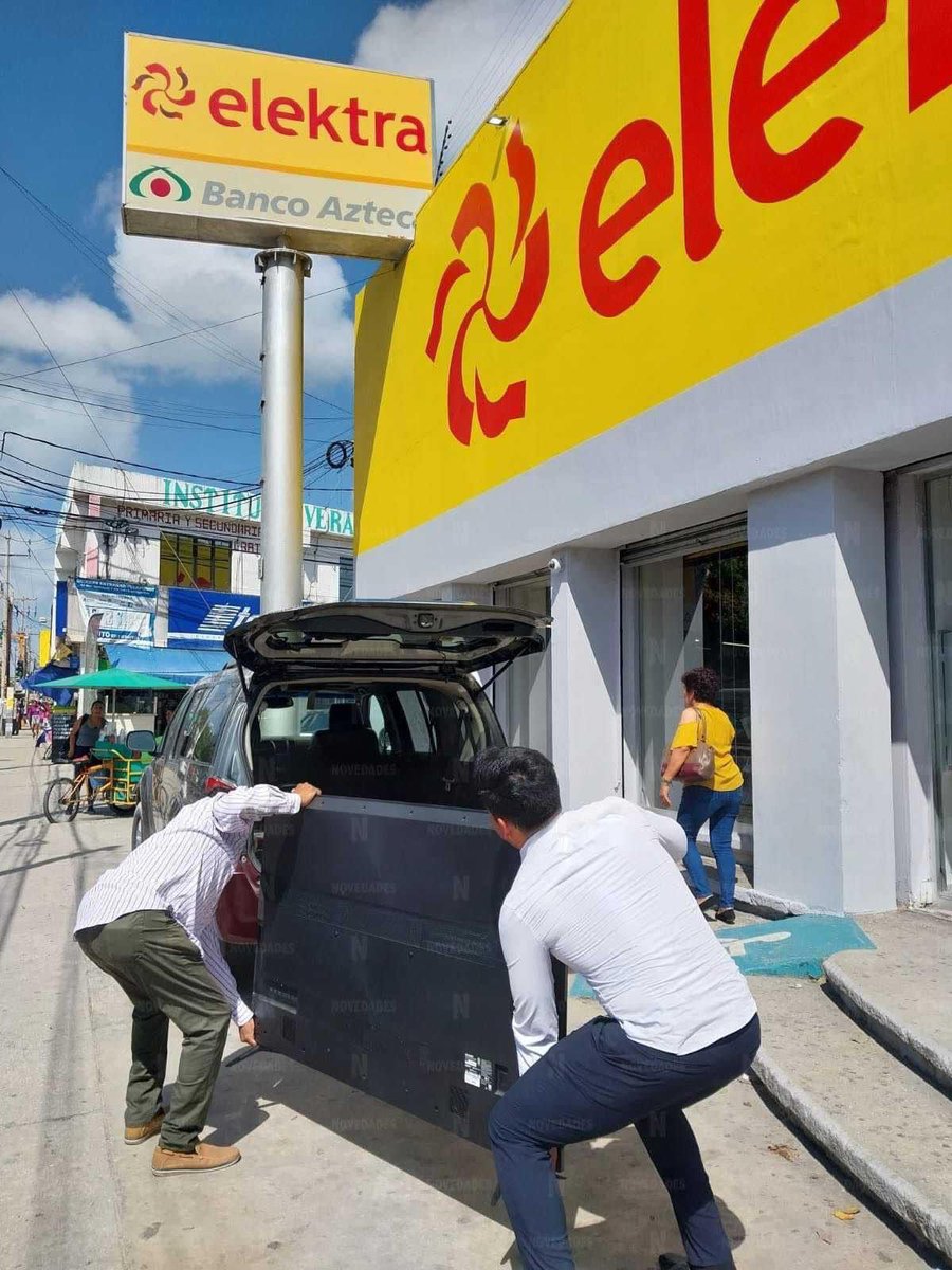 UltimatumMx's tweet photo. LE GANÓ A ELEKTRA 😲
Un extrabajador de #Elektra ganó una demanda laboral contra la empresa que se negó a pagarle 750 mil pesos que le debían, por lo que actuarios procedieron a #embargar la sucursal ubicada en el Centro de #Cancún
#viral https://t.co/ub0rNZs7y6