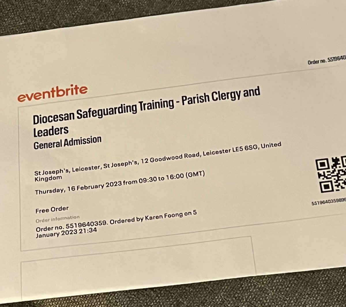 Foong_KC's tweet image. Joyously skipping having finished Safeguarding training early, only to find we were locked-in the car park!
:
#trapped 
#goingnowherefast