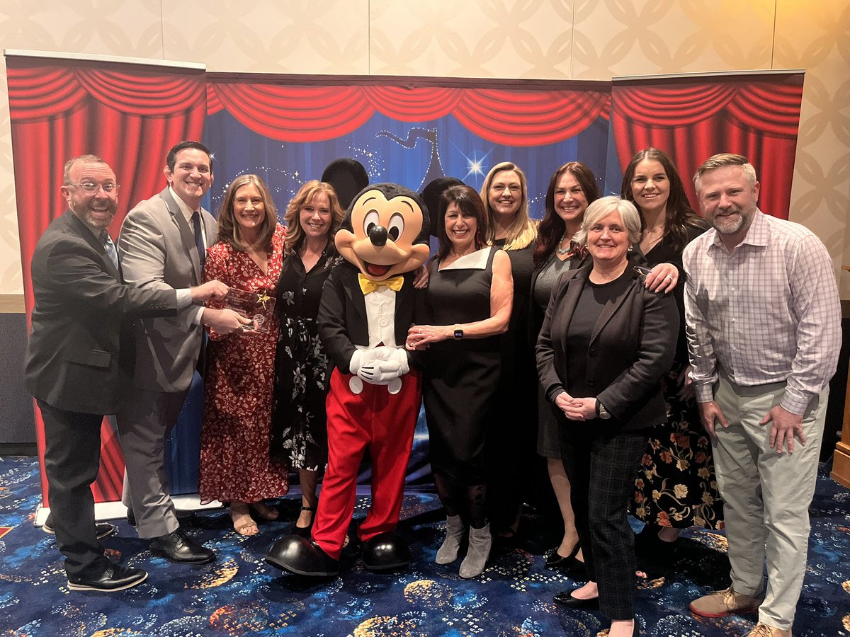 Vista Grande Falcons tweet media