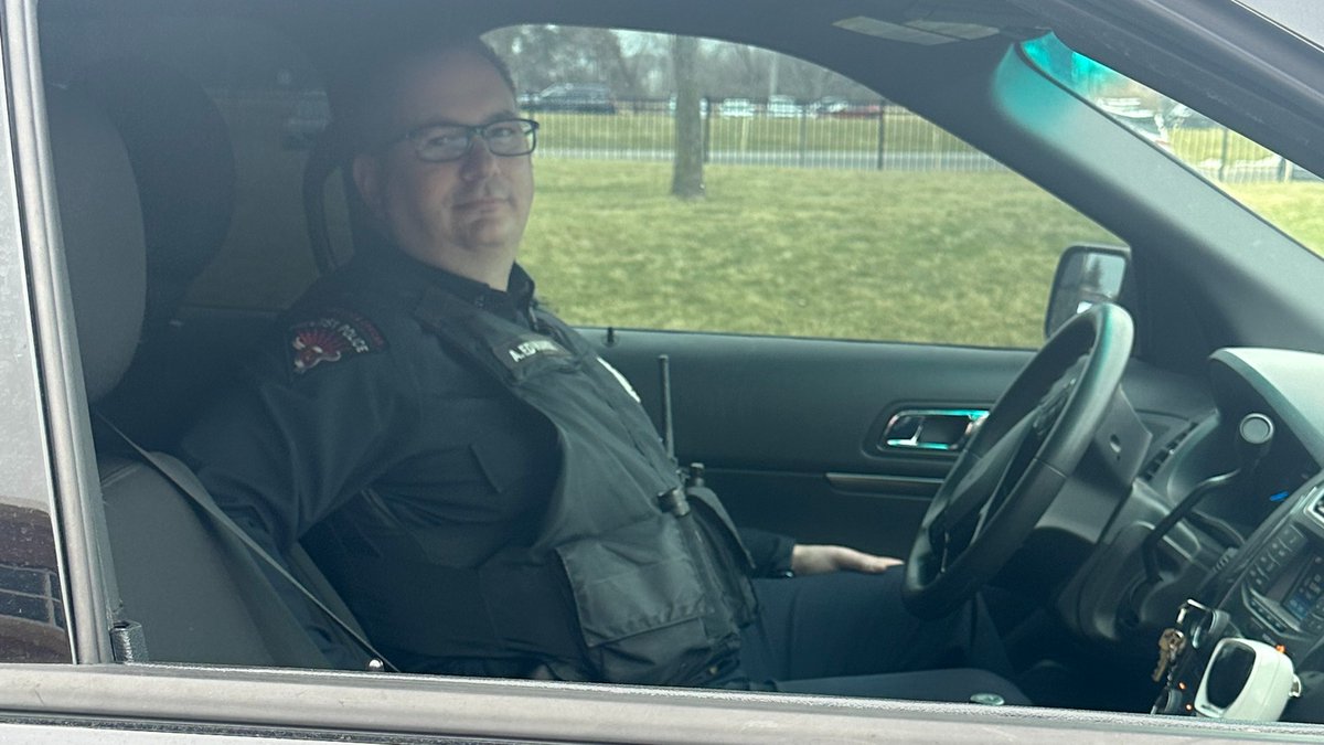 February 15th was National SRO Day and Transit Middle wanted to recognize our very own Officer Edwards! Thank you for all that you do to help our school! #NationalSchoolResourceOfficerAppreciationDay