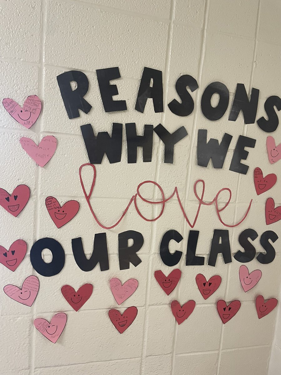 We had a great Valentine's Day in 5th! We danced, made friendship bracelets with our buddies, and explored books to find a new match. So many reasons to love our class! ❤️#FHEbobcats