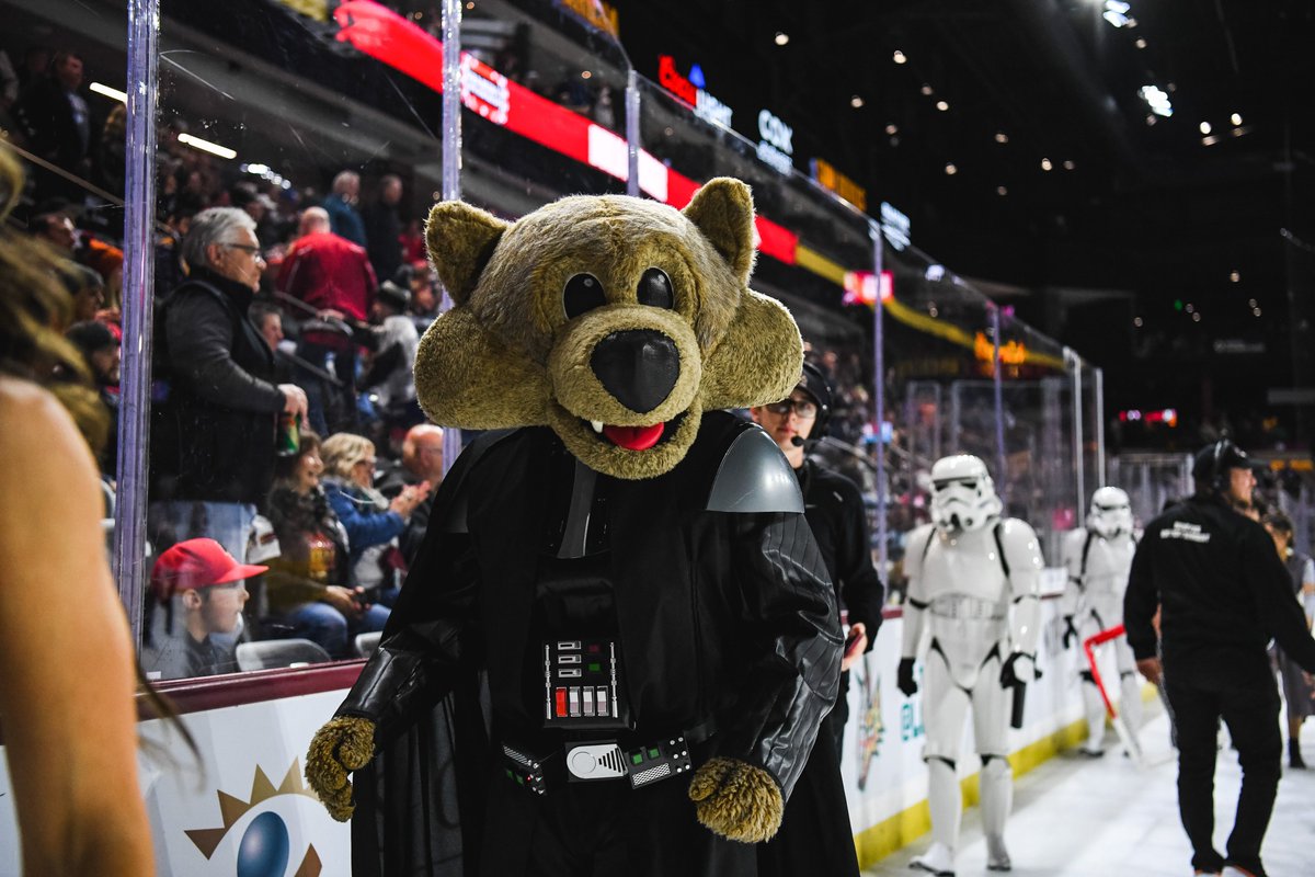 Did you truly think that you could defeat me? 
#StarWarsNight #RunWithThePack