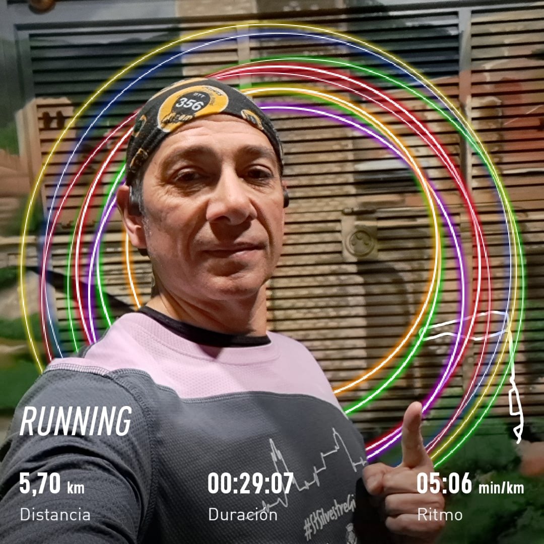 danisoriano70's tweet photo. Encaramos el mes para llegar a otra centena 😁😁
8️⃣7️⃣0️⃣
#runeveryday
#correcat
#day870
#metodosori
#RonhillSpain
#drinkingrunners #kmsxalimentos #nofunnorun
#mrfree
#amibola
#retodravet https://t.co/rwjRevengR