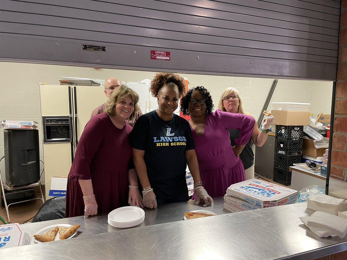 Some serious ACT prep going on <a href="/HillwoodHS/">Hillwood High School</a> <a href="/Sheaf_S/">Steve Sheaffer</a> today! Our smiling staff was happy to serve up pizza as a study treat! Thanks to <a href="/MasteryPrep/">MasteryPrep</a> for working with our juniors! MNPS.org/act