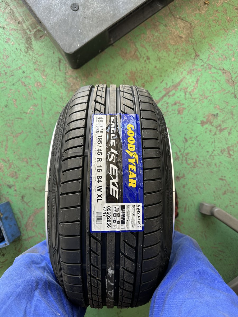16インチ9Jに195/45、王道サイズ?‍♀️ でもこのタイヤの引っ張りは 