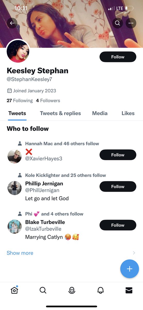 ashleehunt45's tweet photo. do not trust this girl. she will agree to send you concert tickets and then keep your money and you will never get what you paid for https://t.co/W2y9q2DZ70