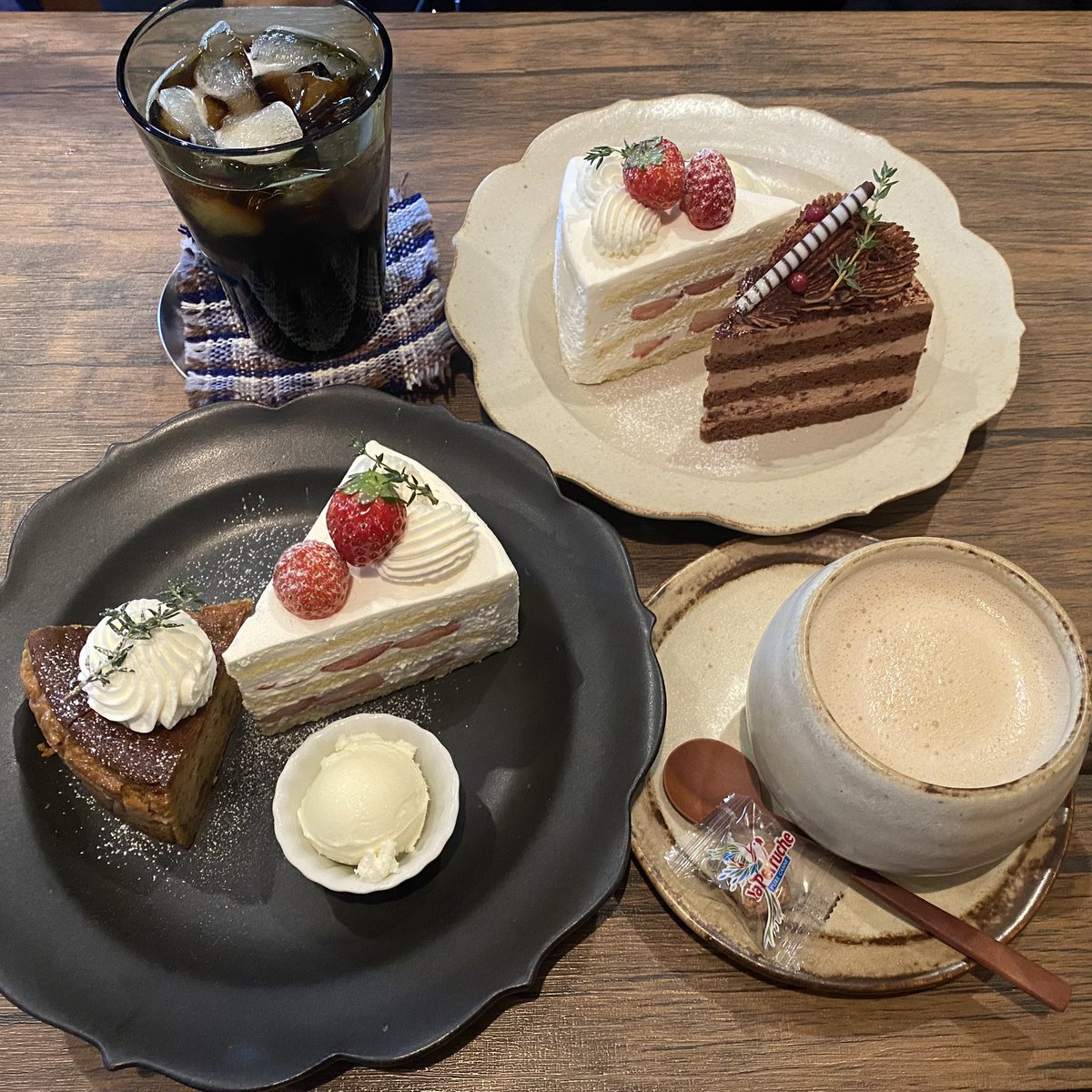 yume08040201's tweet photo. 一緒にカフェ巡りしようぜえ〜🖤 https://t.co/tMyk4qqmXj