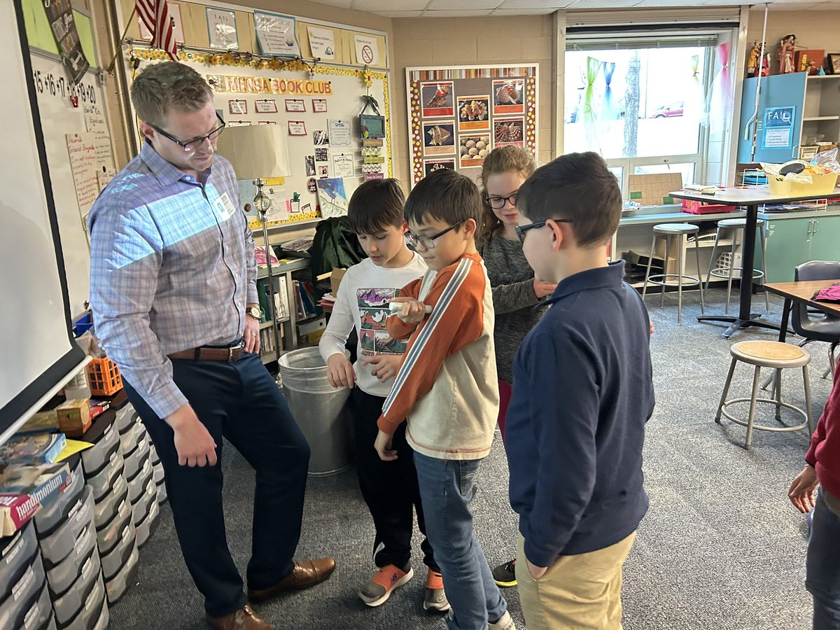 Nick Love, future doctor and entrepreneur, came to our class today to talk with our young inventors about a medical device his company has invented. Some big take aways- don’t give up- you will fail but will learn something new each time! Also- find your mentors! @SunflowerSMSD