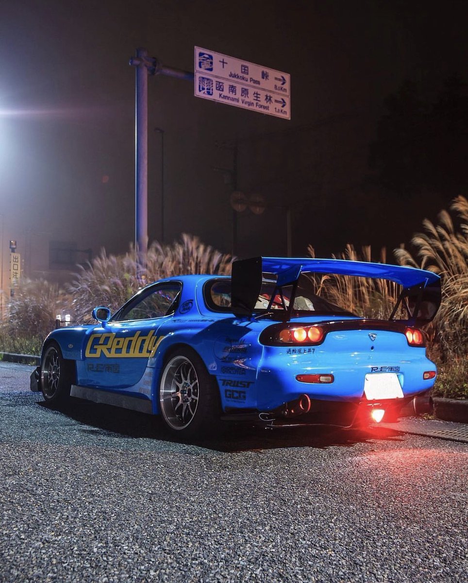 dailydriversinc's tweet photo. Midnight drive https://t.co/E7wQPE0Y1J