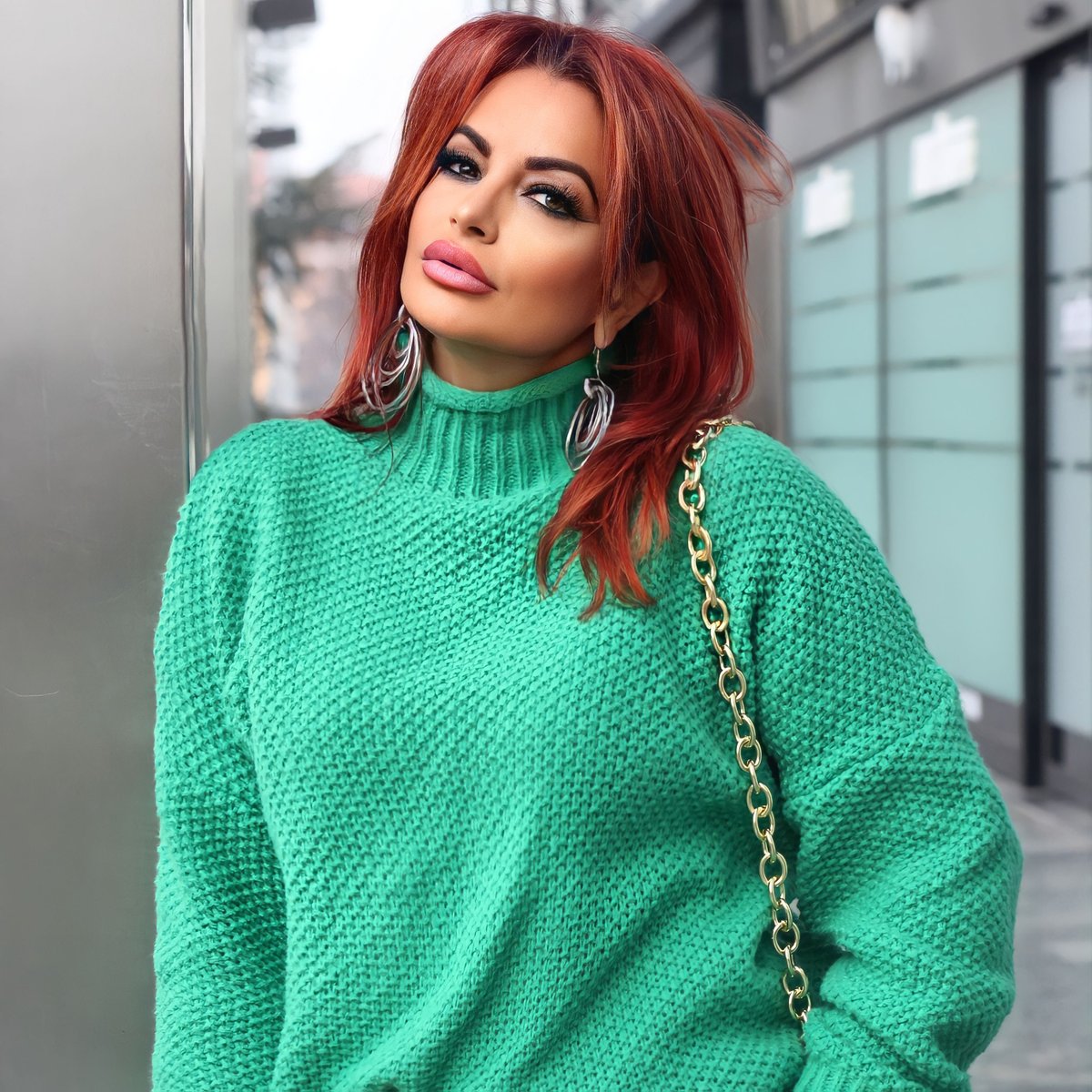 hekkaUs's tweet photo. "Girllllll
Red hair🔴+ green🟢 =😍😍😍
Attractive girl:@grace_primes
Shop Item #: 122270
Shop now:
https://t.co/A3ITjcwGsh
#hekka #hekkafashion #magichekka #sweaterseaon #outfitinspo #wintervibes #springvibes #greenlover #redhair" https://t.co/DXinvcKhoZ